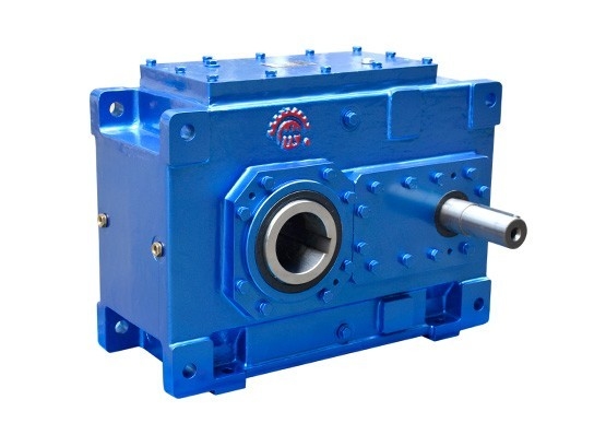 Foot Mounted Parallel Shaft Helical Gear Reducer Industry With Iron Casting Housing Material